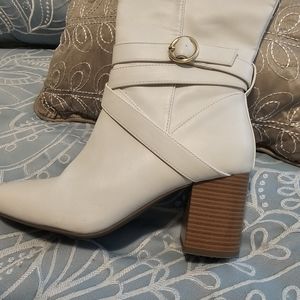 Liz Claiborne Boots